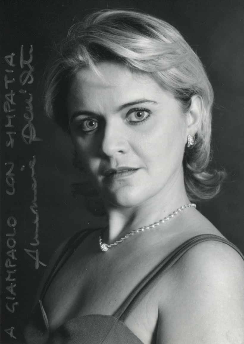 Annamaria Dell